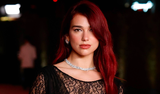 Dua Lipa invites fans to community chat via text message service